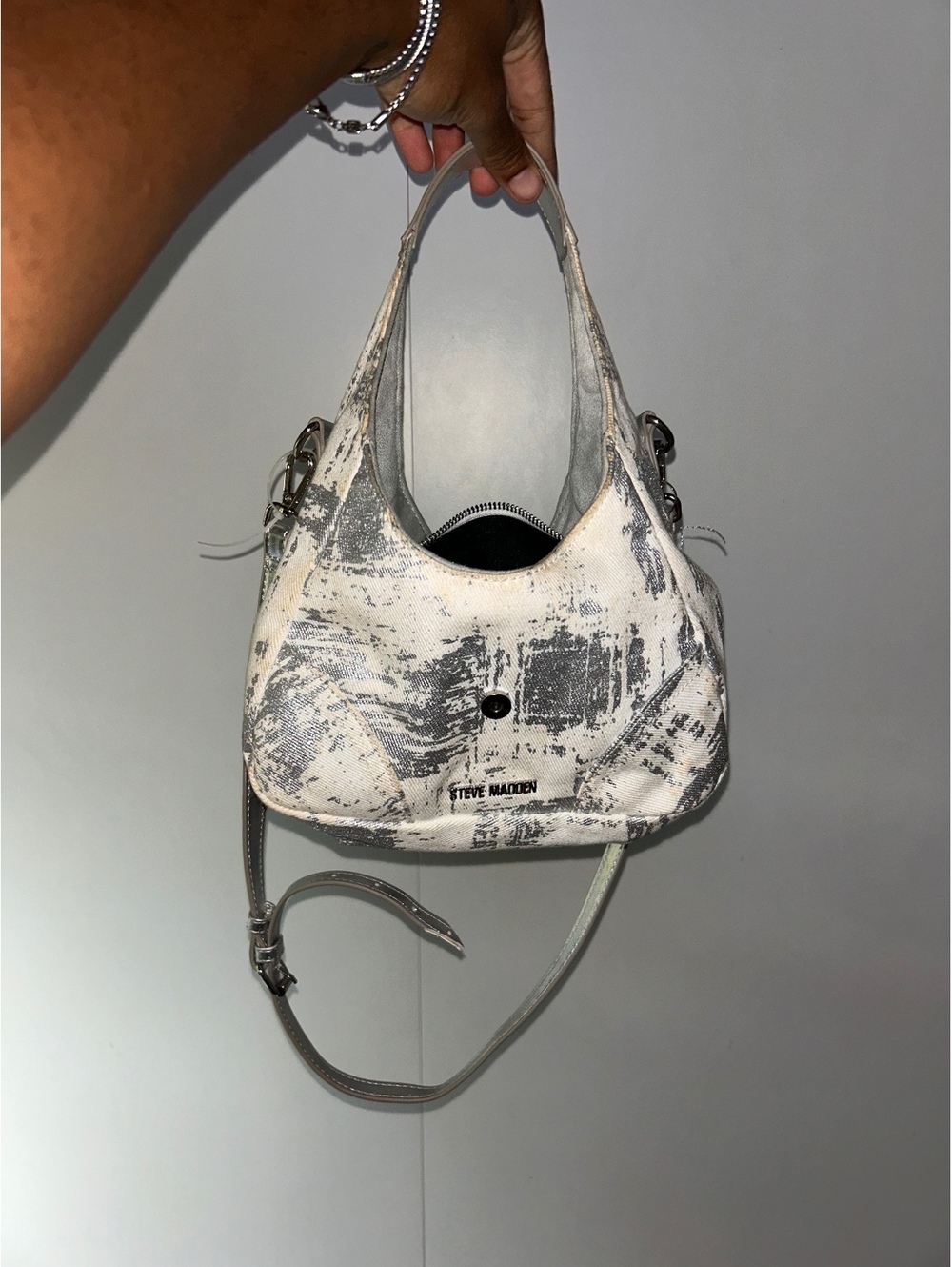 Steve Madden Women's Shoulder Bag with Abstract Print